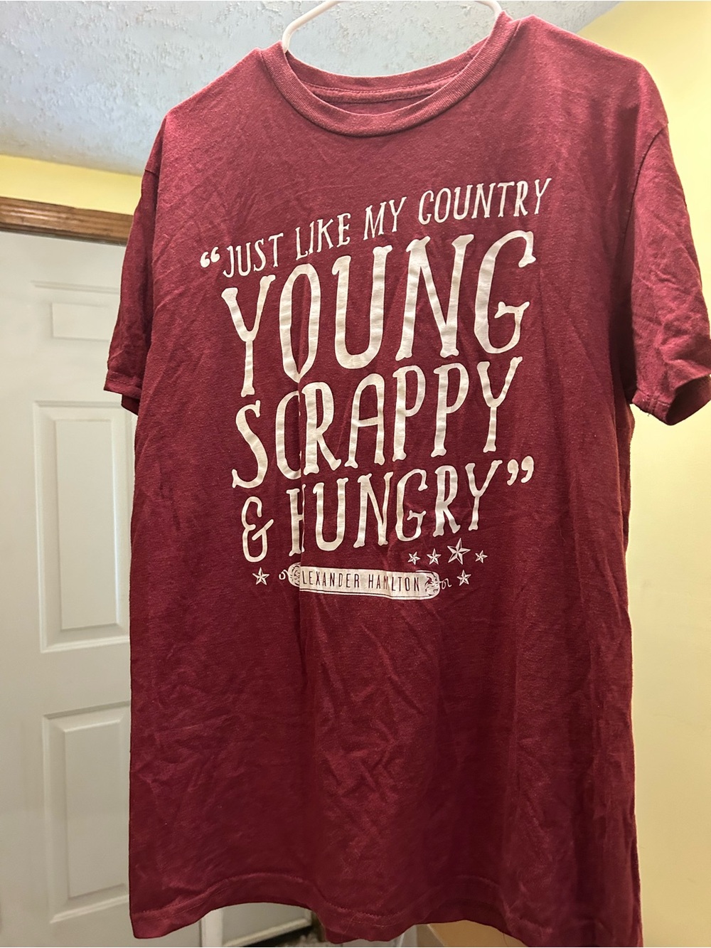 Official  Hamilton The Musical “Young Scrappy & Hungry” T-shirt Large